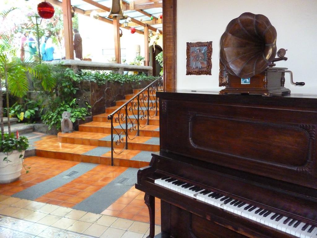 Hotel Don Carlos San José Esterno foto